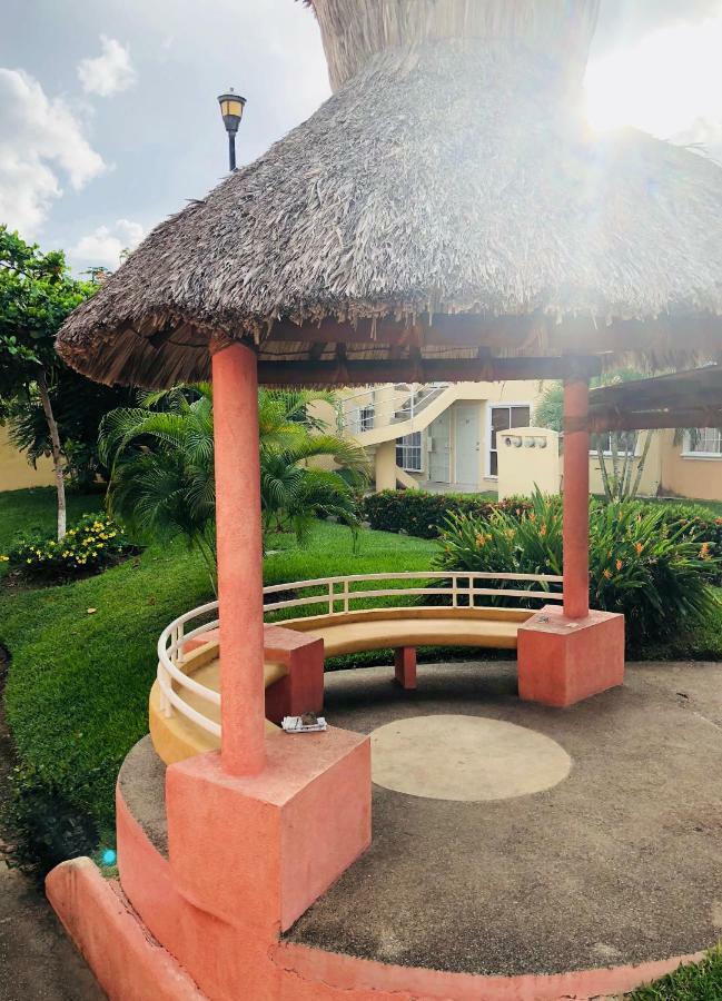 Flamingos Ixtapa (Guerrero) Exterior foto